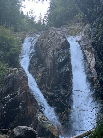 Cascada Lolaia